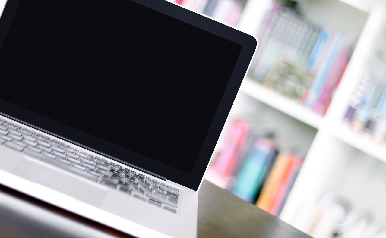 Navigating the Transition: A Small Business Owner’s Guide to Implementing Your First CRM